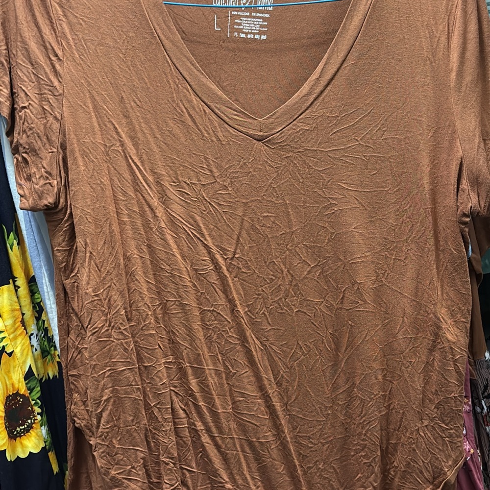 Latched mama copped boyfriend Women's V-Neck Brown Top